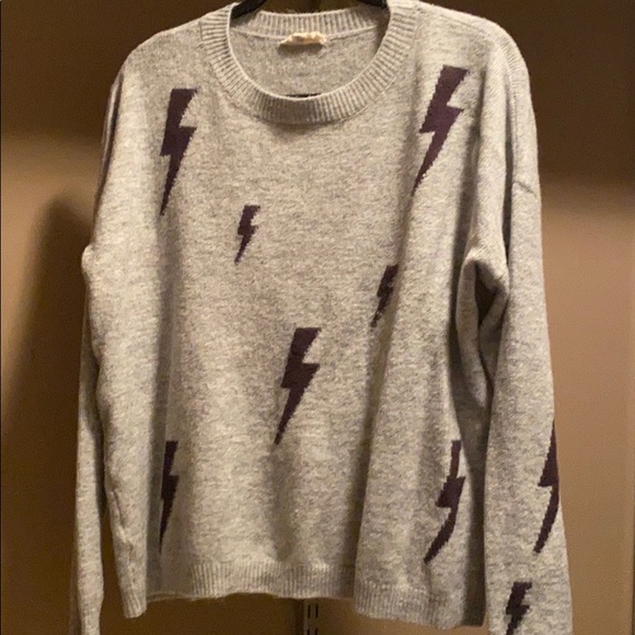 ee:some Sweaters - Lighten Bolt Sweater